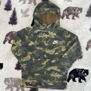 🌲Nike Pullover Hoodie🌲